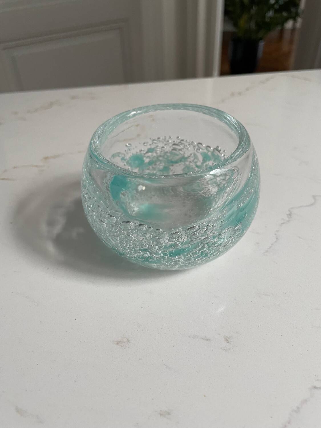 Glass bowl