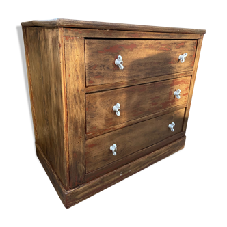 Old dresser