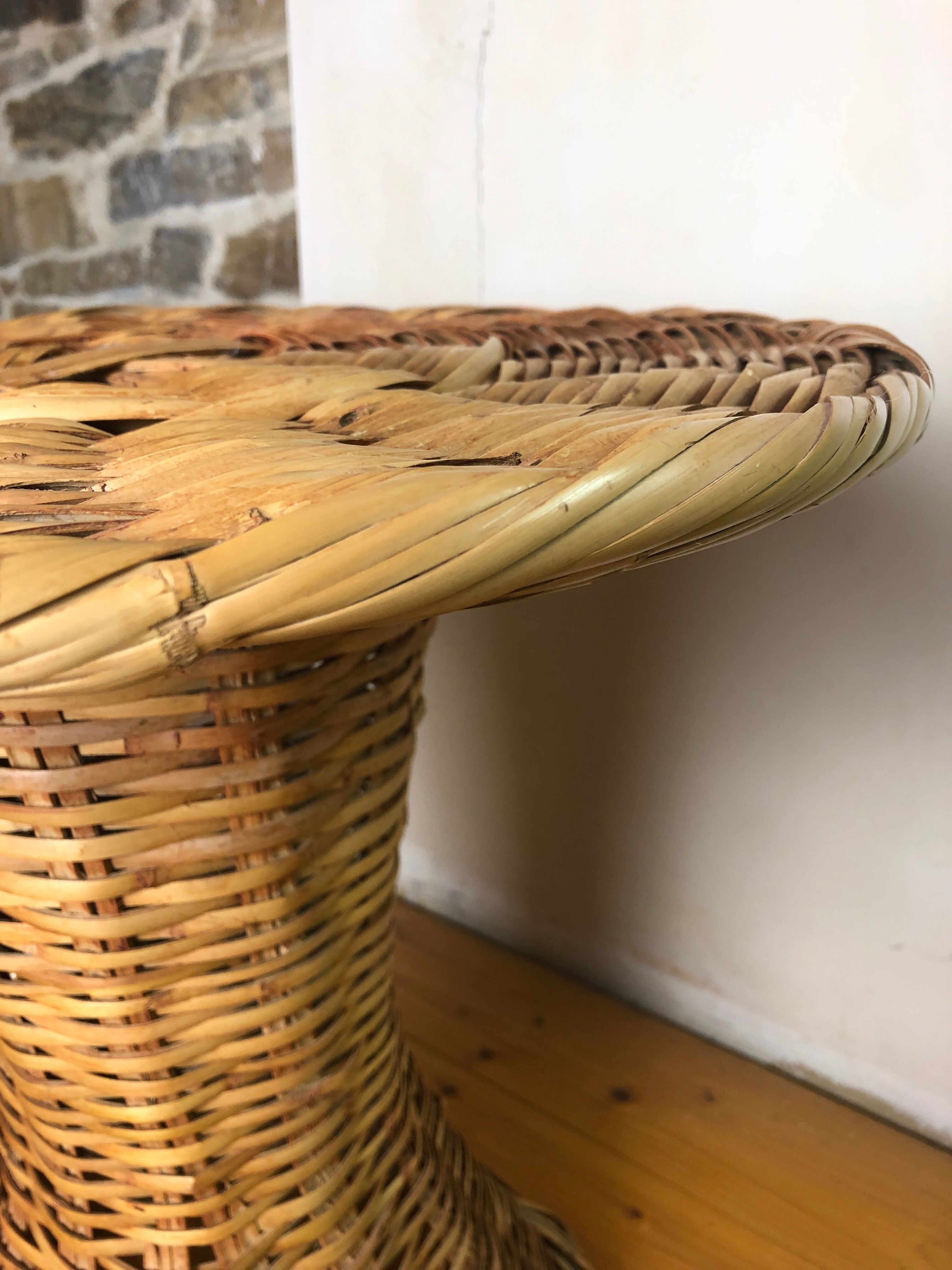 Coffee table in natural fibers 60s