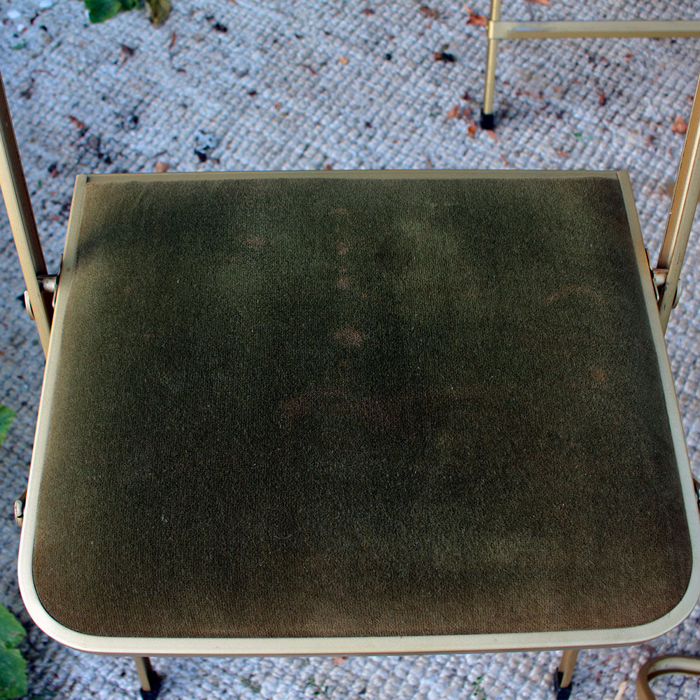 Set of 6 vintage folding chairs