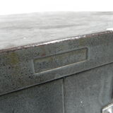 Commode industrielle en acier avec 20 tiroirs
