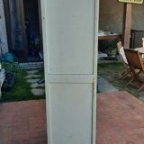 Armoire parisienne