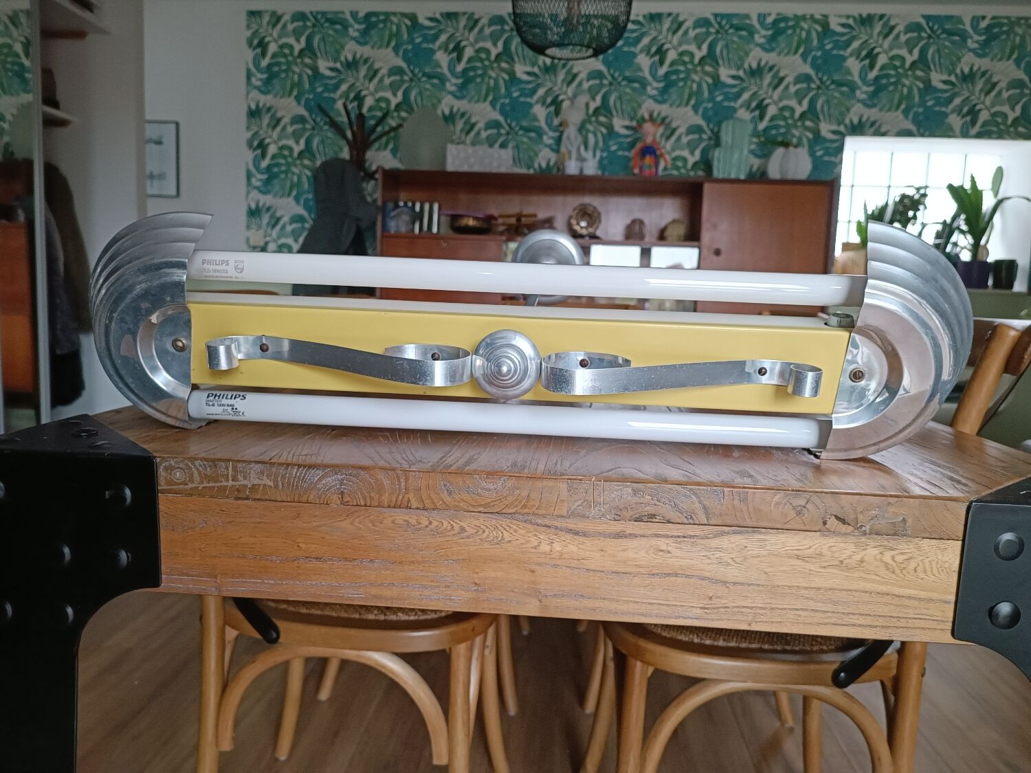 Chandelier kitchen 50s