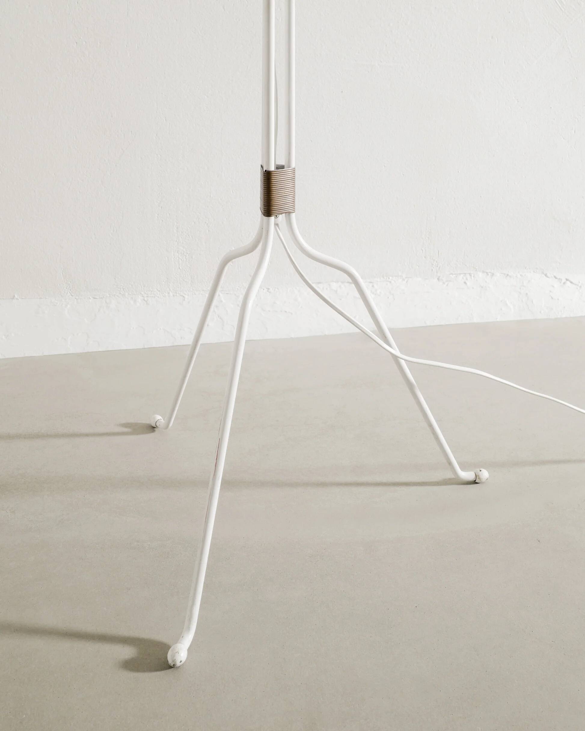 Finnish Mid Century Metal Floor Lamp in Rattan by Lisa Johansson-Papé, 1940