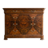Antique wooden chest of drawers with 4 drawers.