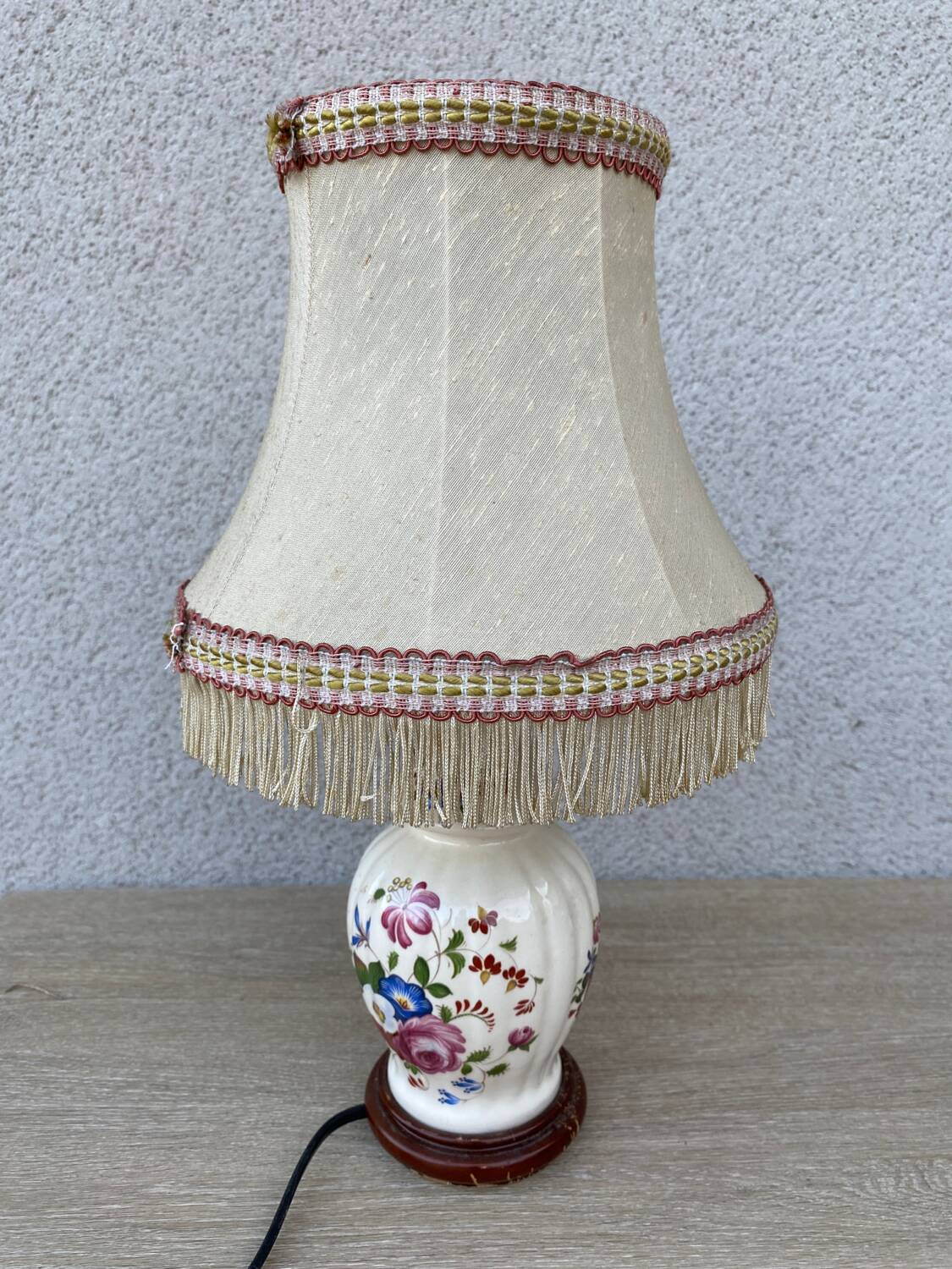 Ceramic bedside lamp