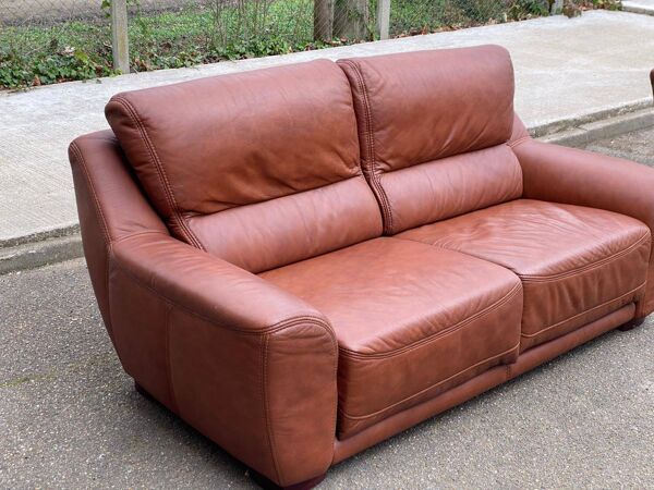 2 canapés vintage en cuir bordeaux marron