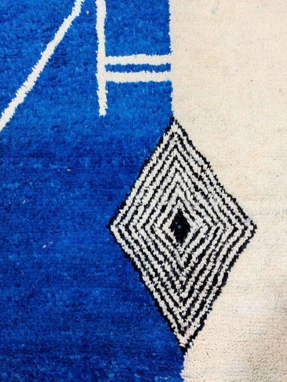 307x204cm Moroccan Berbere Carpet