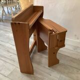 Foldable children's desk