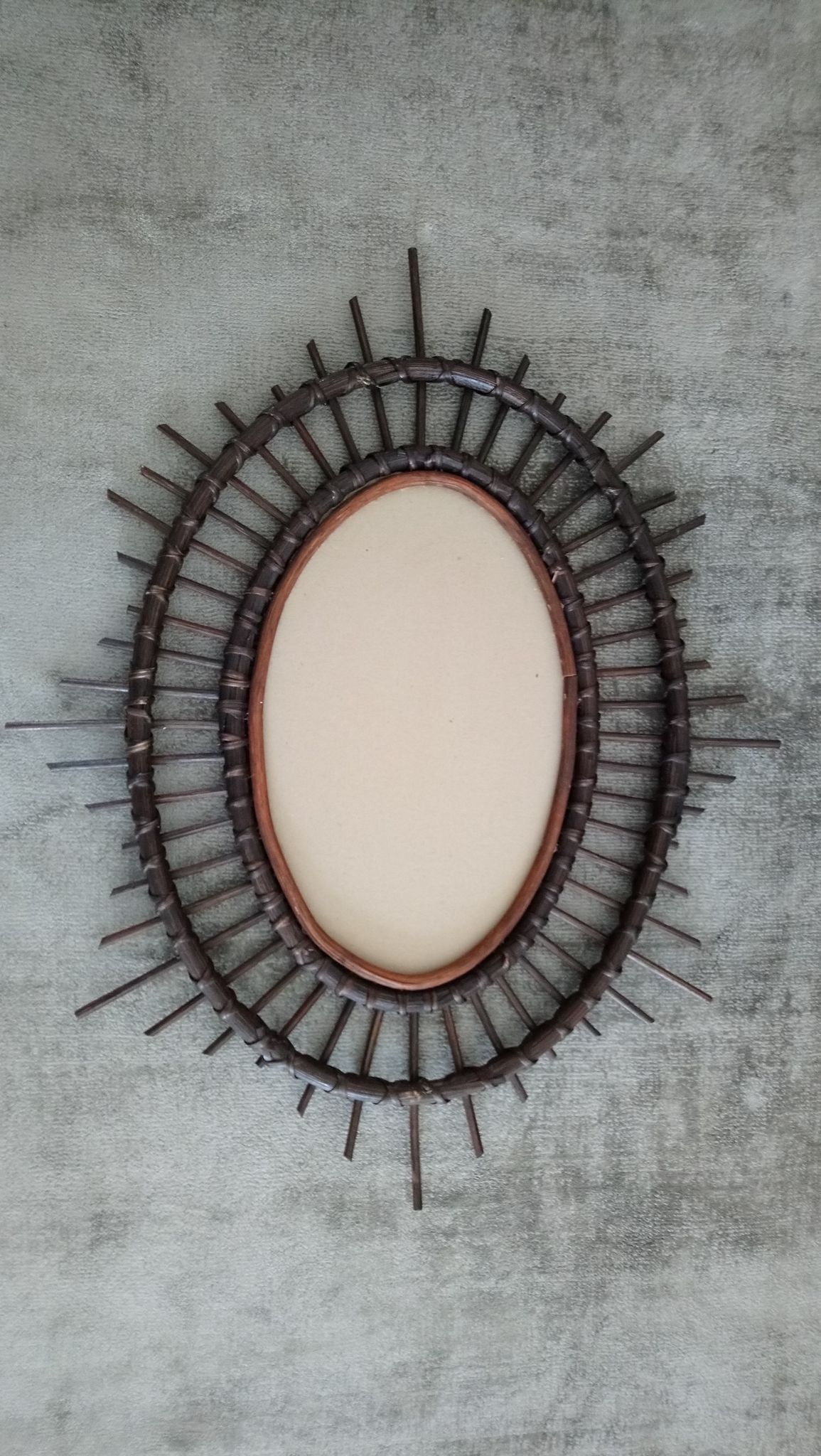 Dark rattan Sun mirror 64X52cm years 70