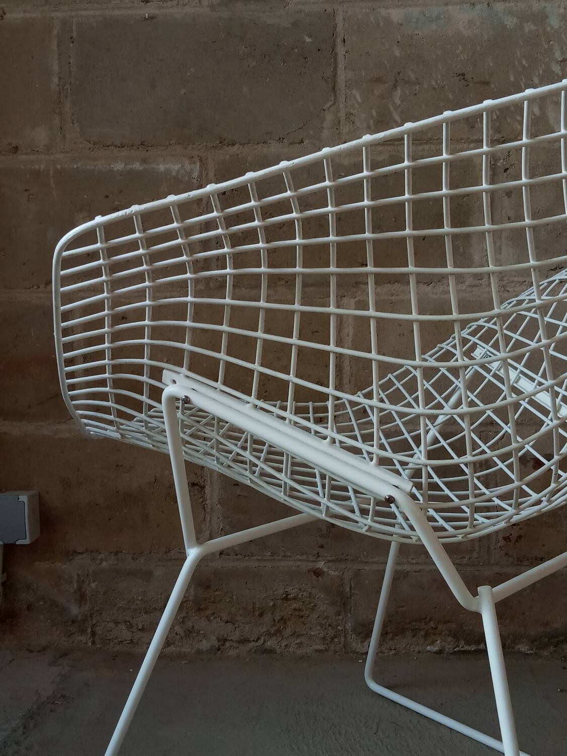 Diamond armchair by Harry Bertoia