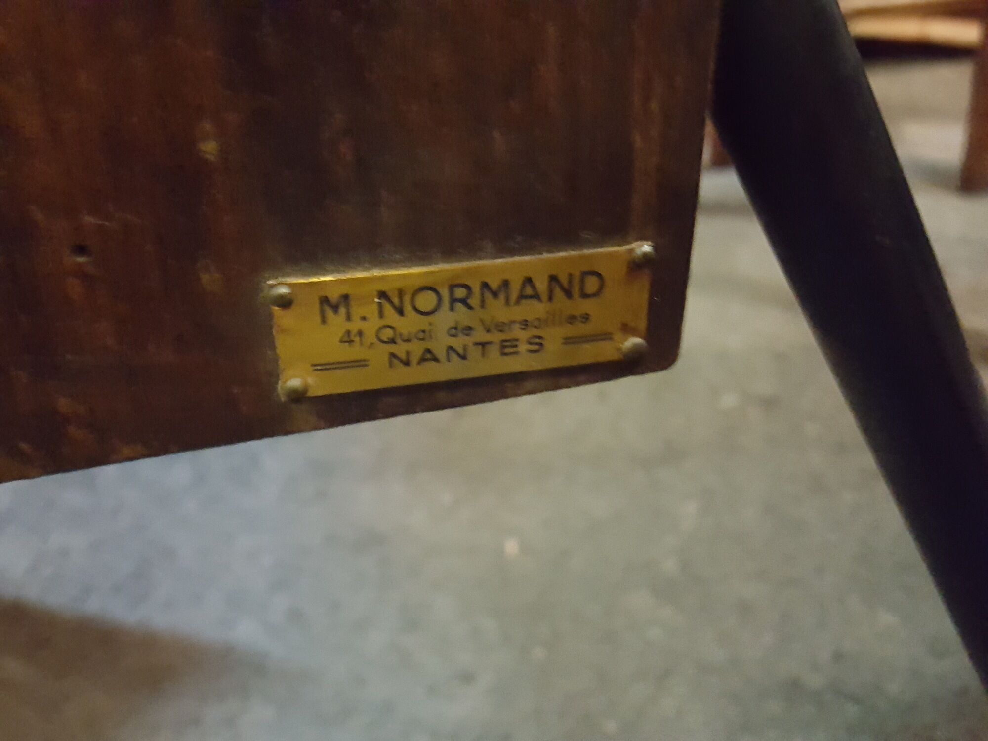 Rare table Bistro formica and mahogany of the Normand workshops