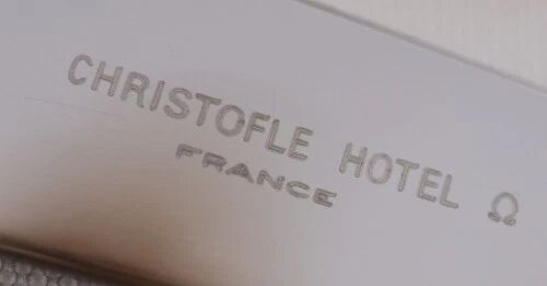 8 fourchettes et 6 couteaux de table Christofle Hotel