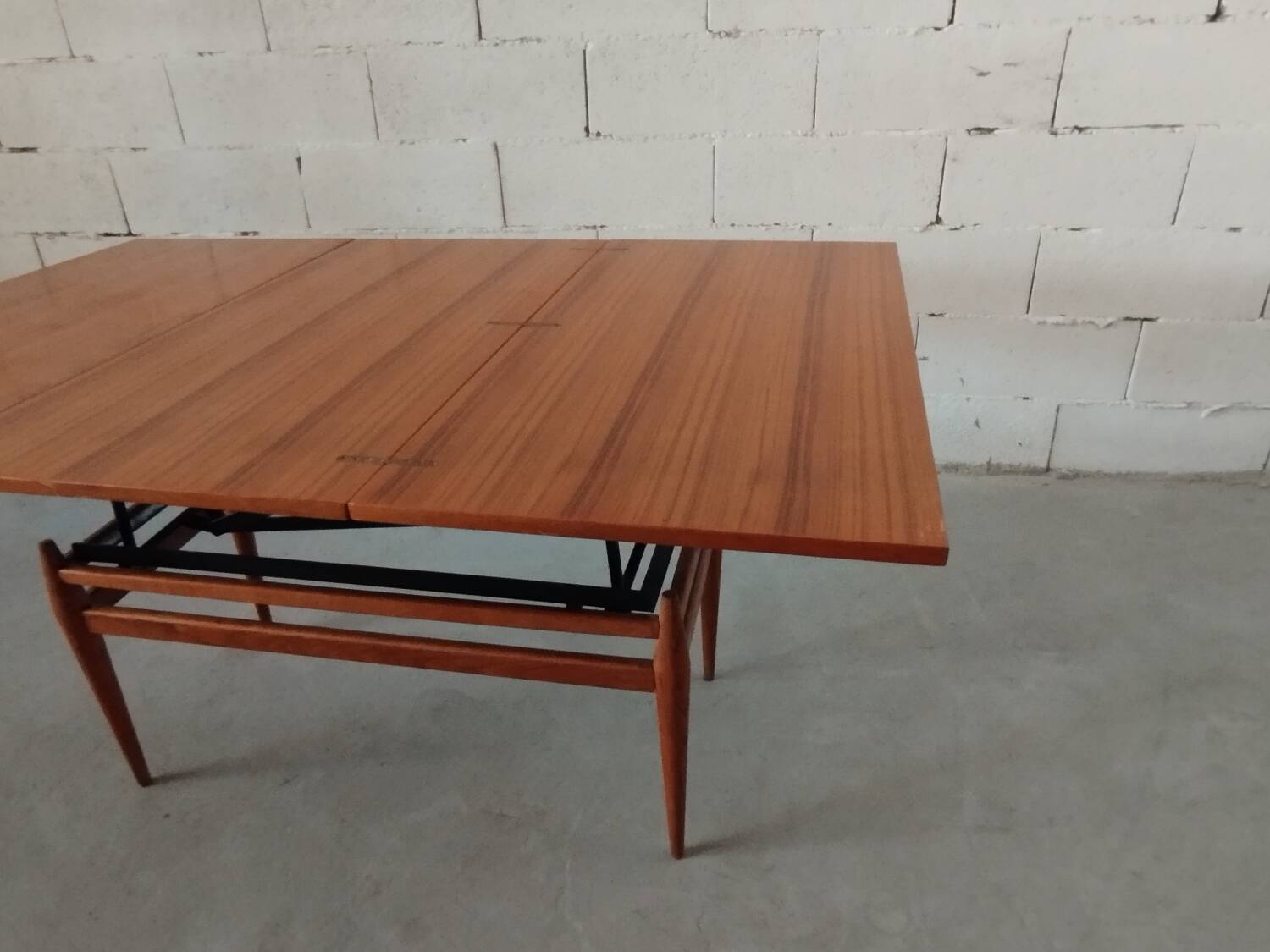 Scandinavian modular coffee table