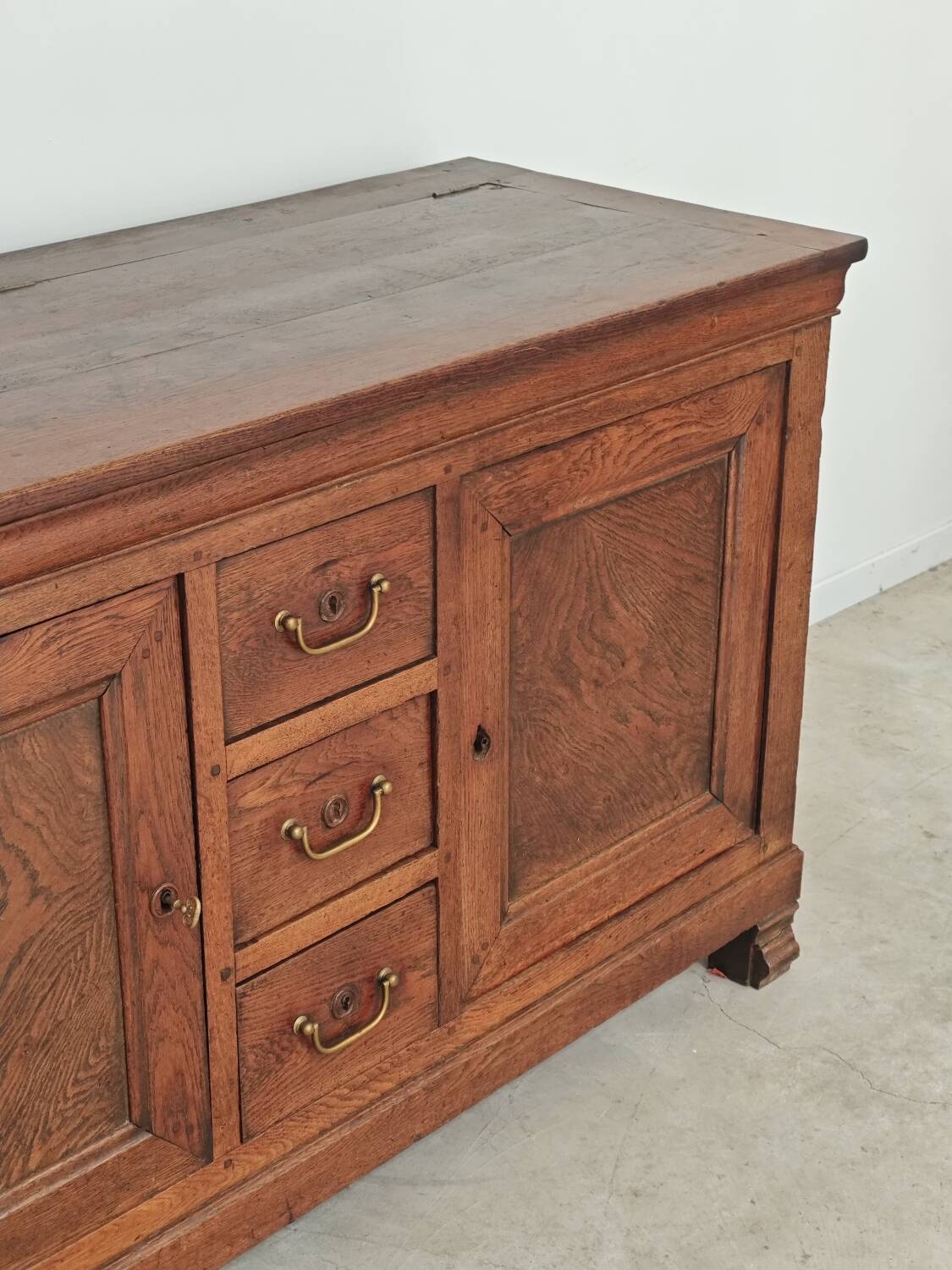 Antique solid wood workbench, dough cabinet from the 18th century.
