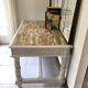 Bureau ancien en chêne sculpté et cérusé