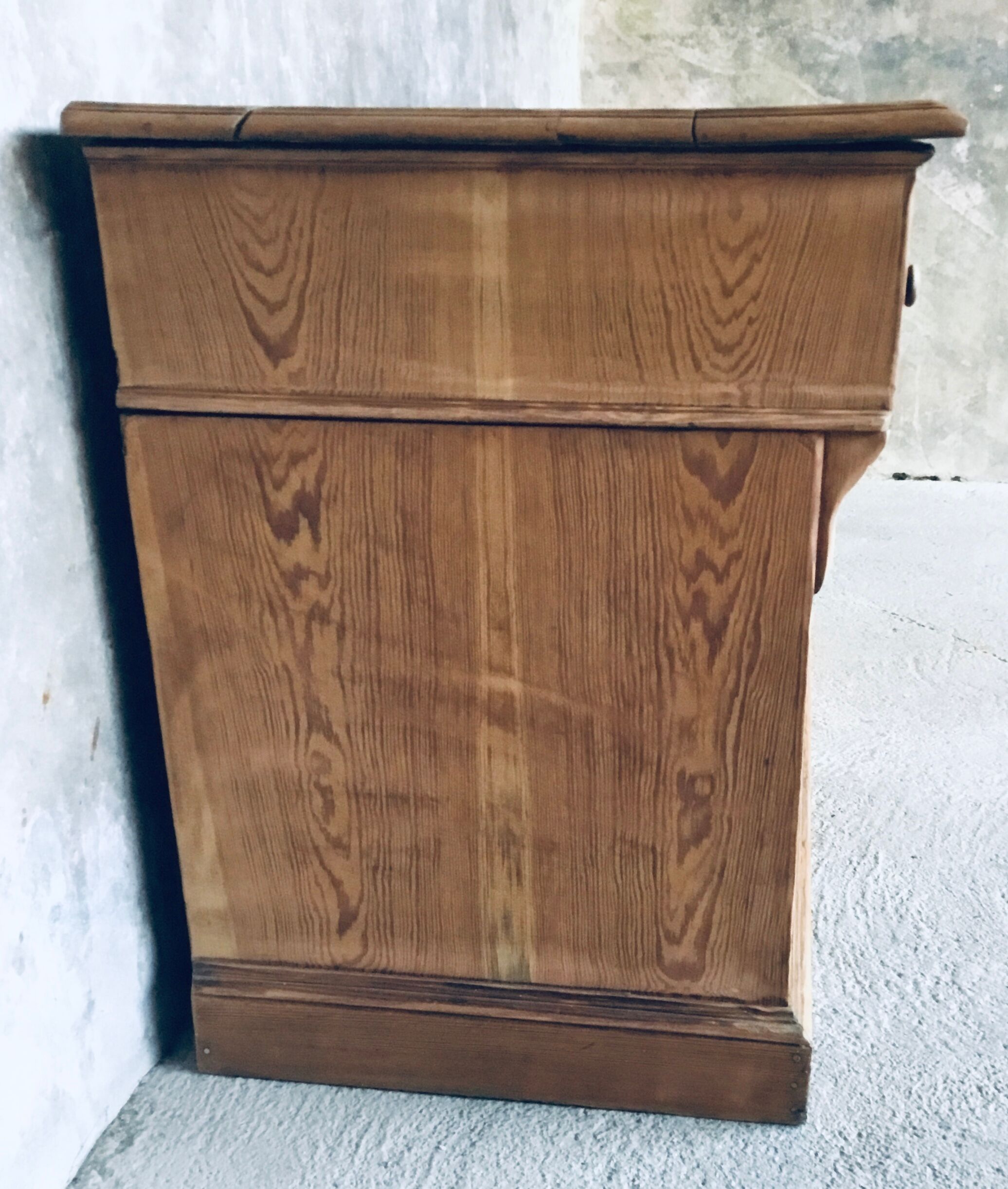 Counter or low sideboard in solid wood - craft furniture