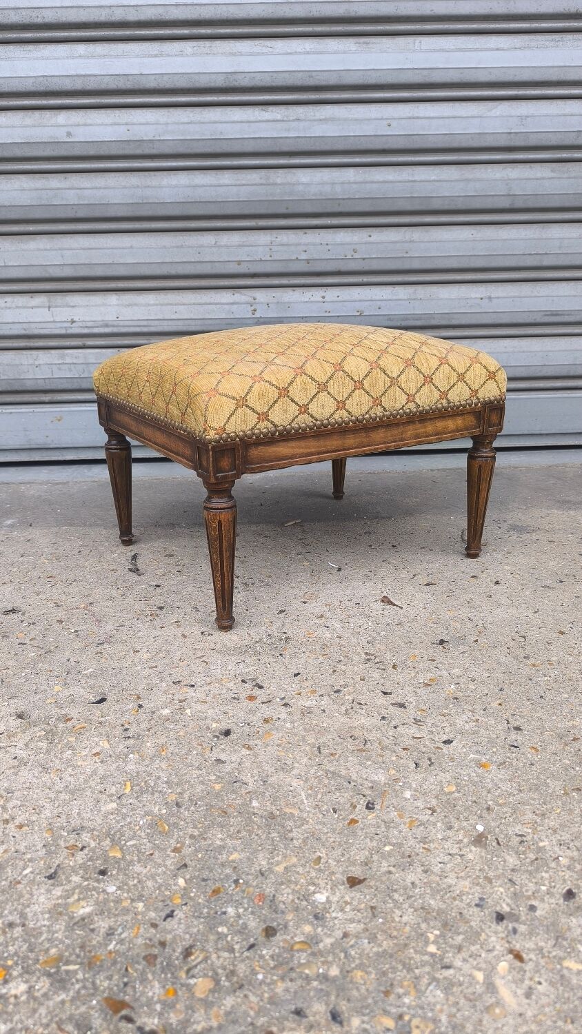 Louis XVI period wooden and velvet ottoman