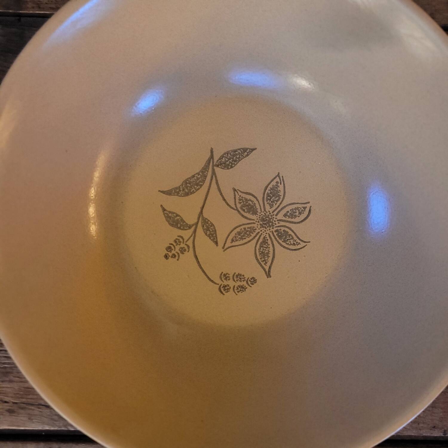 Stoneware salad bowl with floral decoration. 1970s