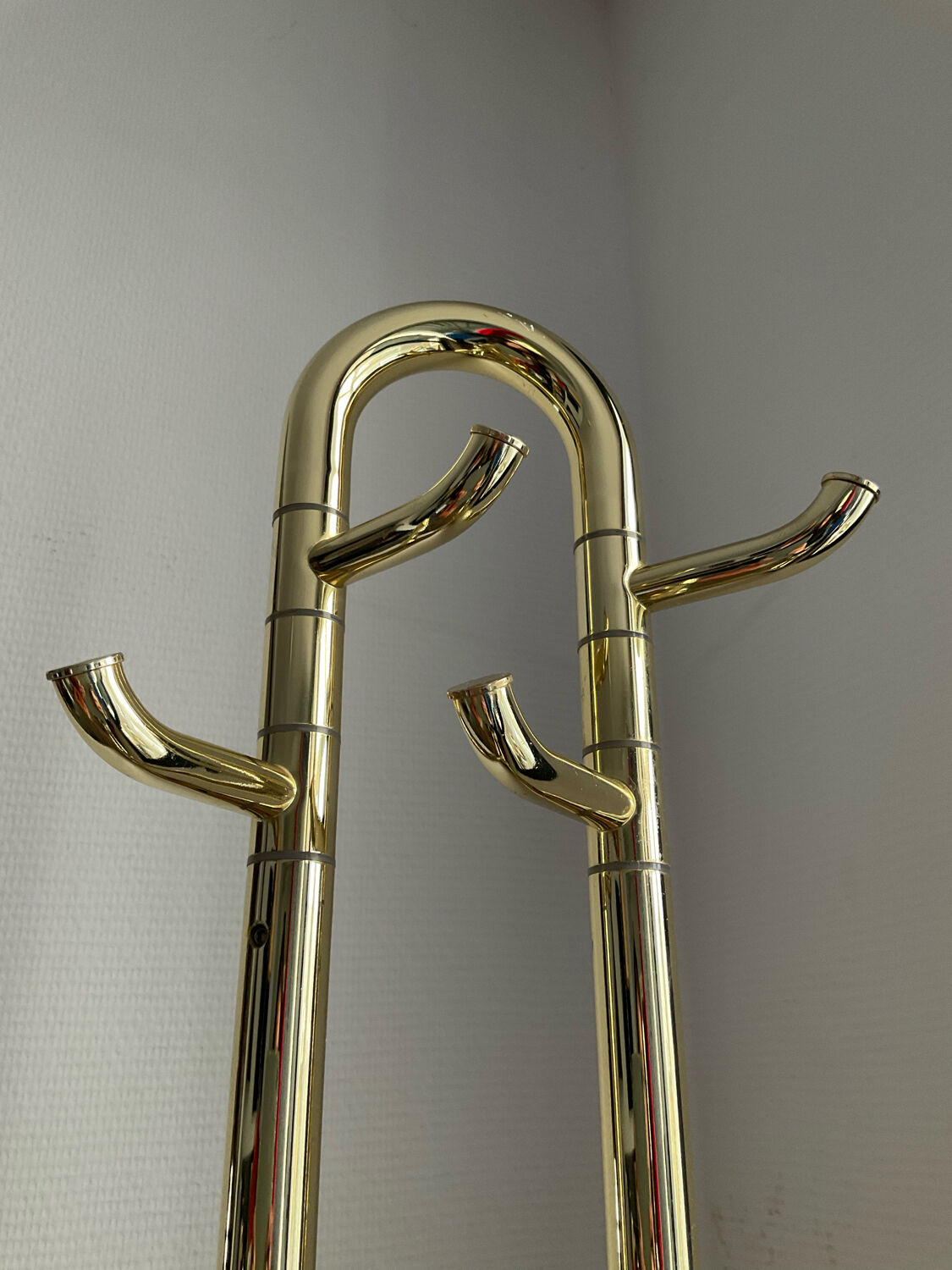 Italian towel rack in gilded metal from the 70s