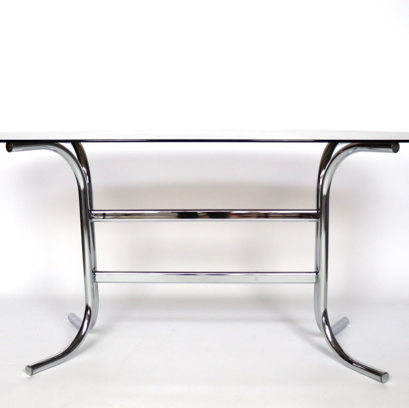 Chrome dining table 70s