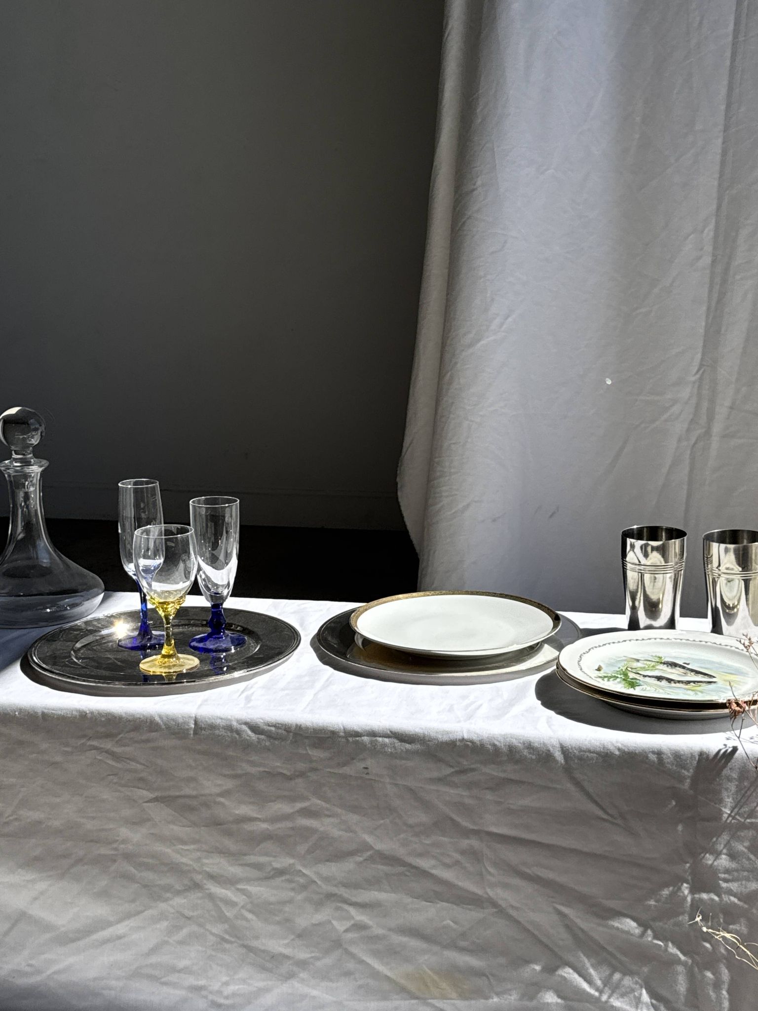 Round vintage silver-plated tray D30 H2