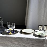 Round vintage silver-plated tray D30 H2
