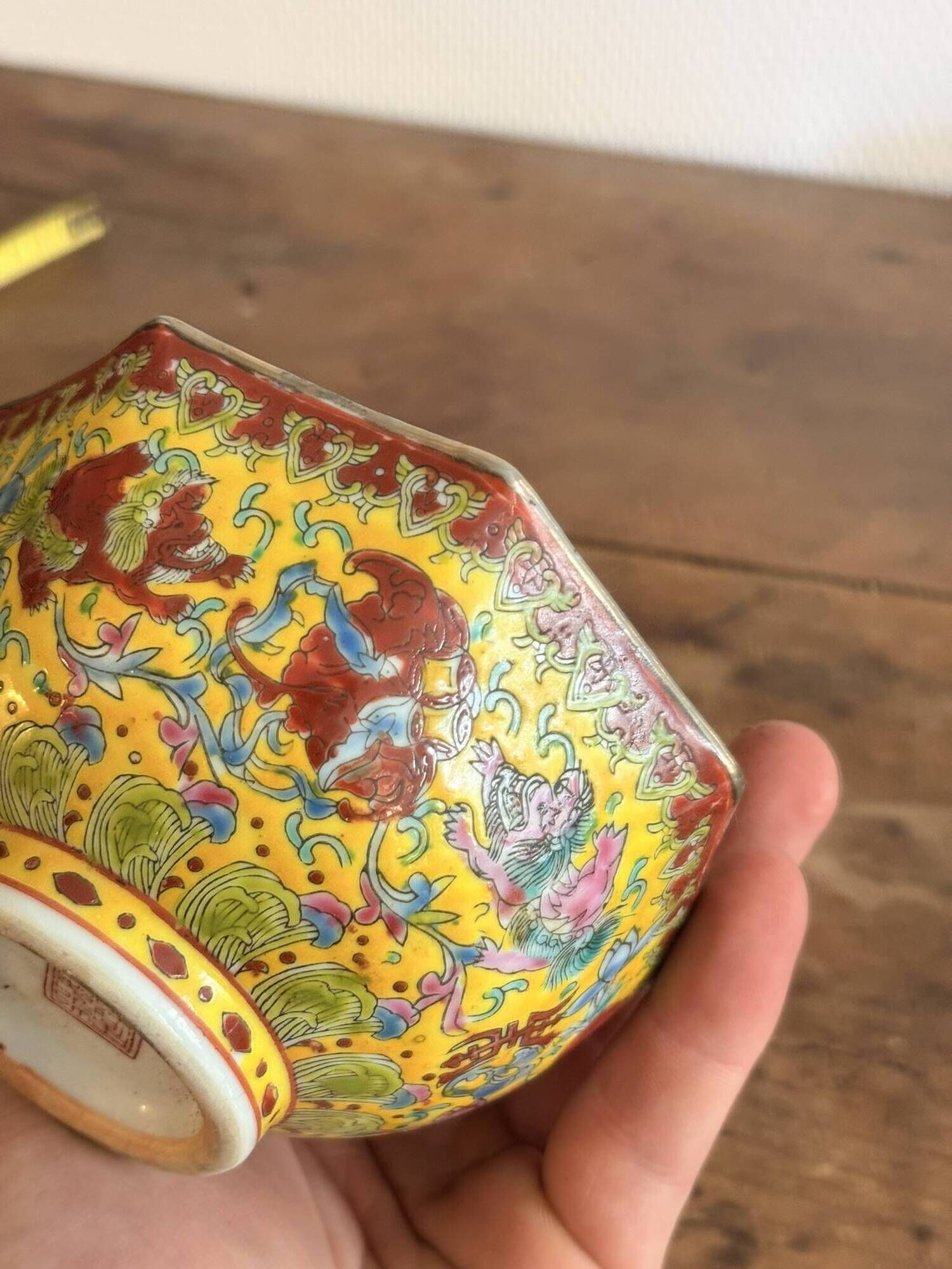 Porcelain Bowls Yellow Family Wancai Chinese Lions Shi Mun Shou Jingdezhen
