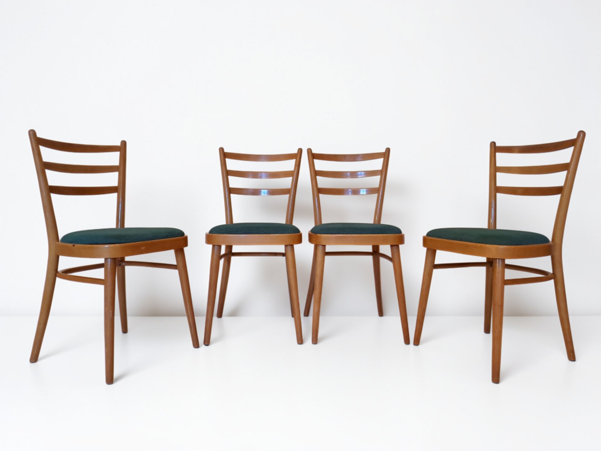 Set of 4 TON chairs, Czech vintage 1960s.