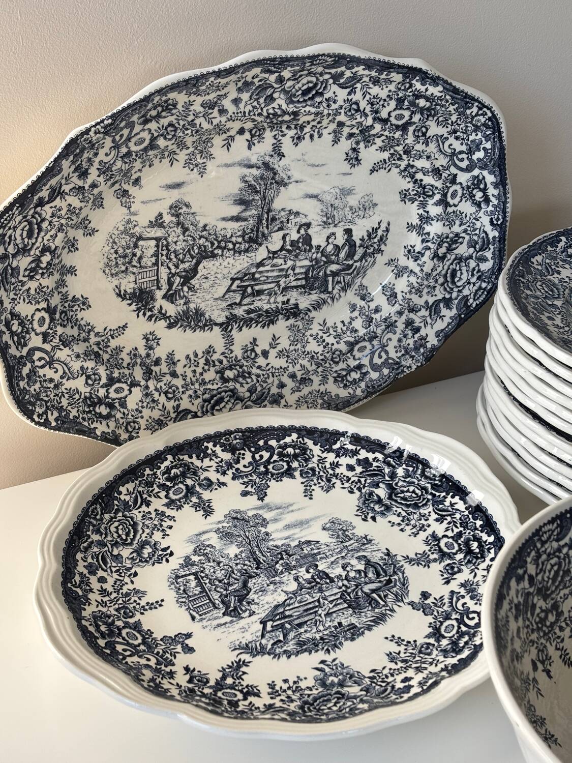 Luneville plates and dishes