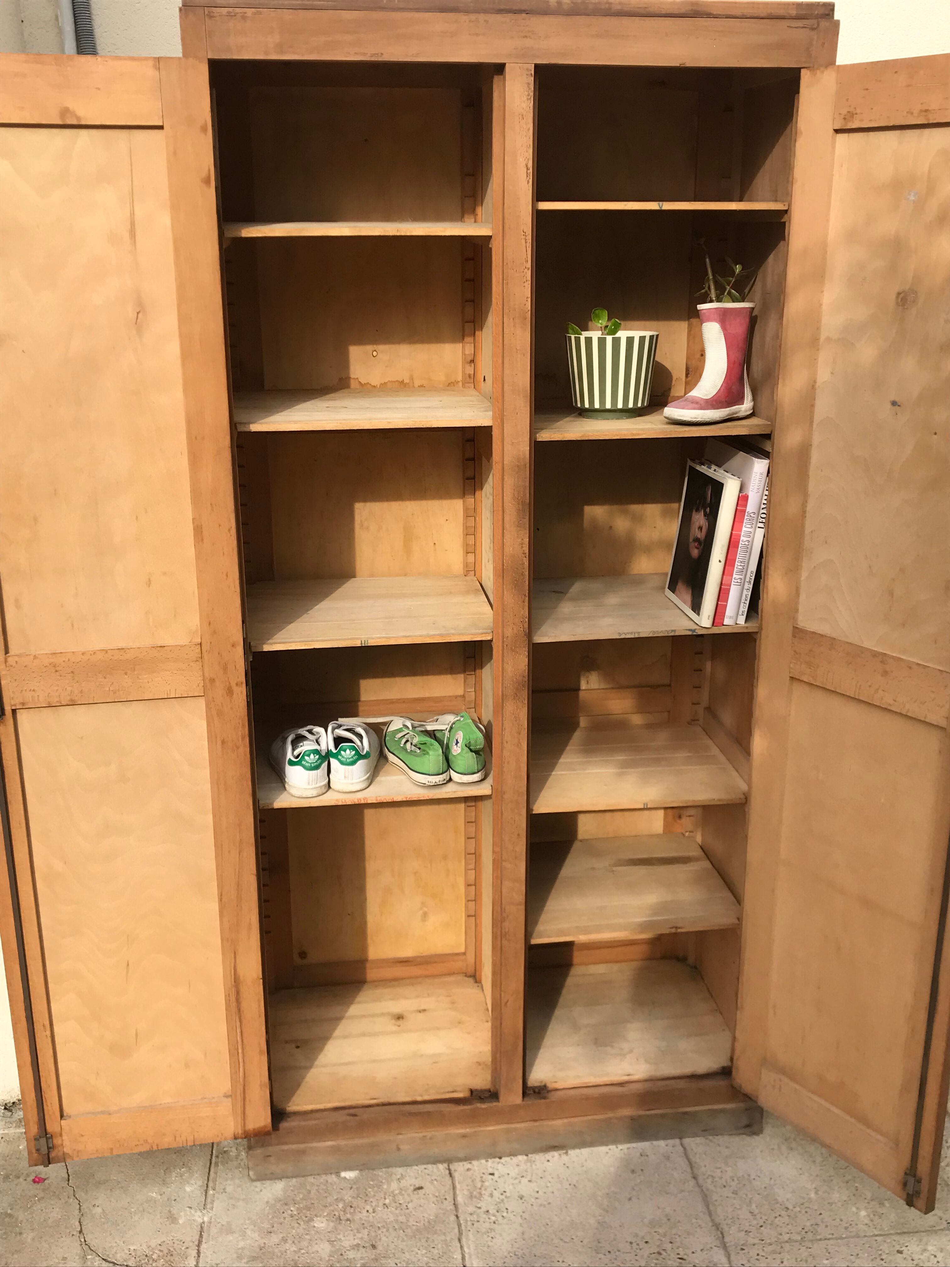 Parisian cabinet with double doors in raw wood