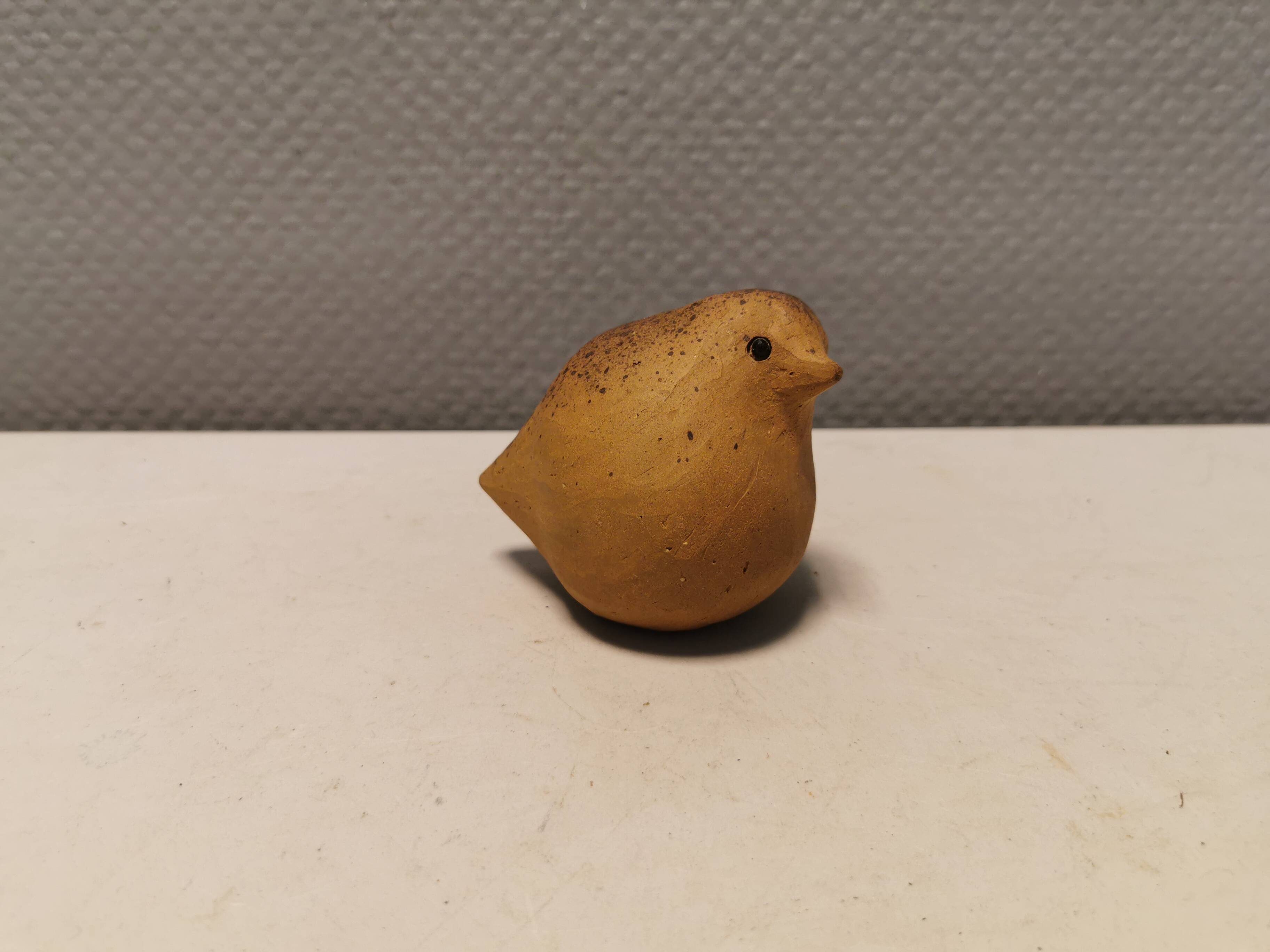 Beautiful ceramic bird, designed by Lise Ostfeldt Denmark 1970s.