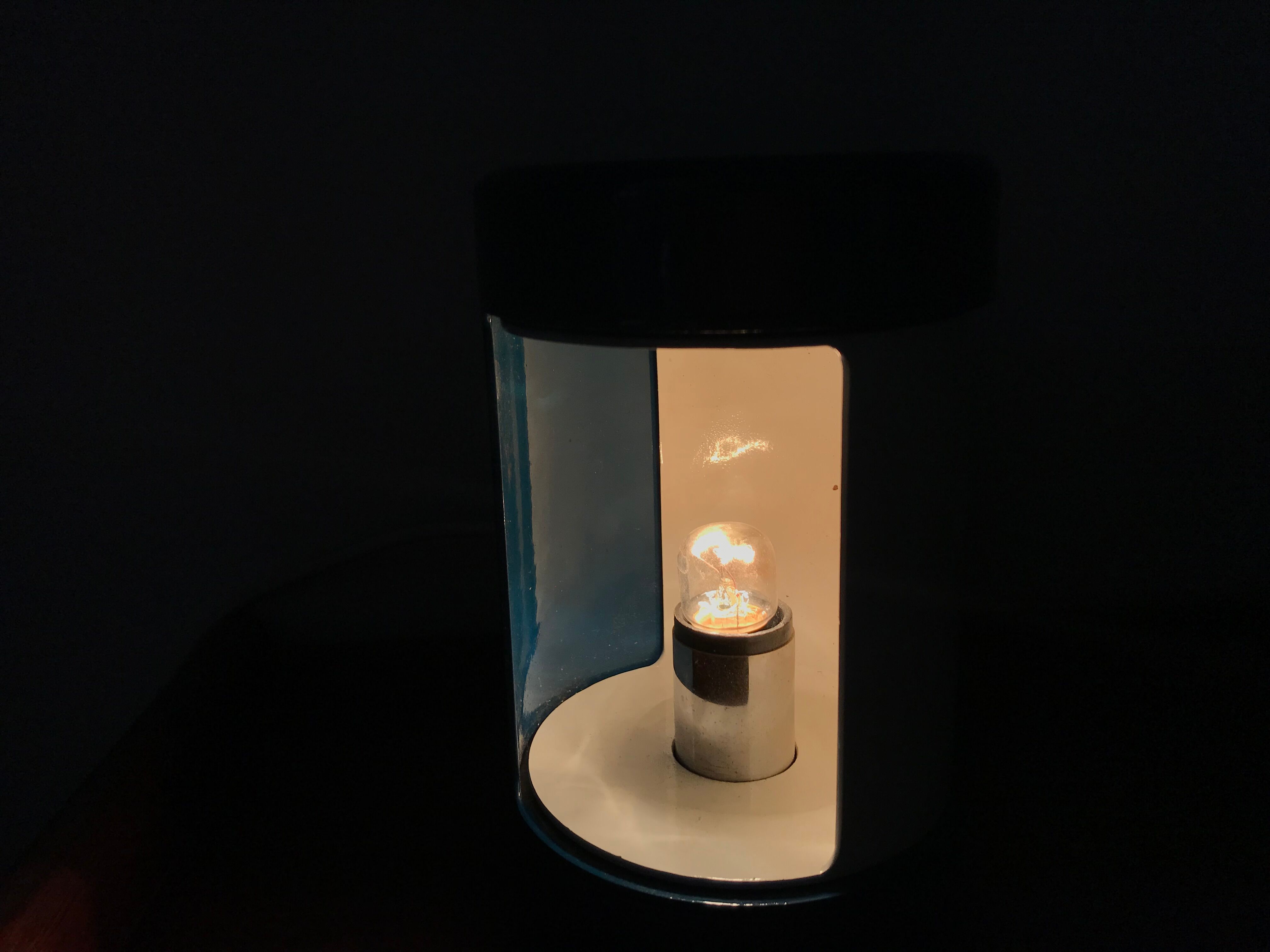 Laura lamp by Olaf Van Bohr for Frame Milano, Italy, circa 1970.