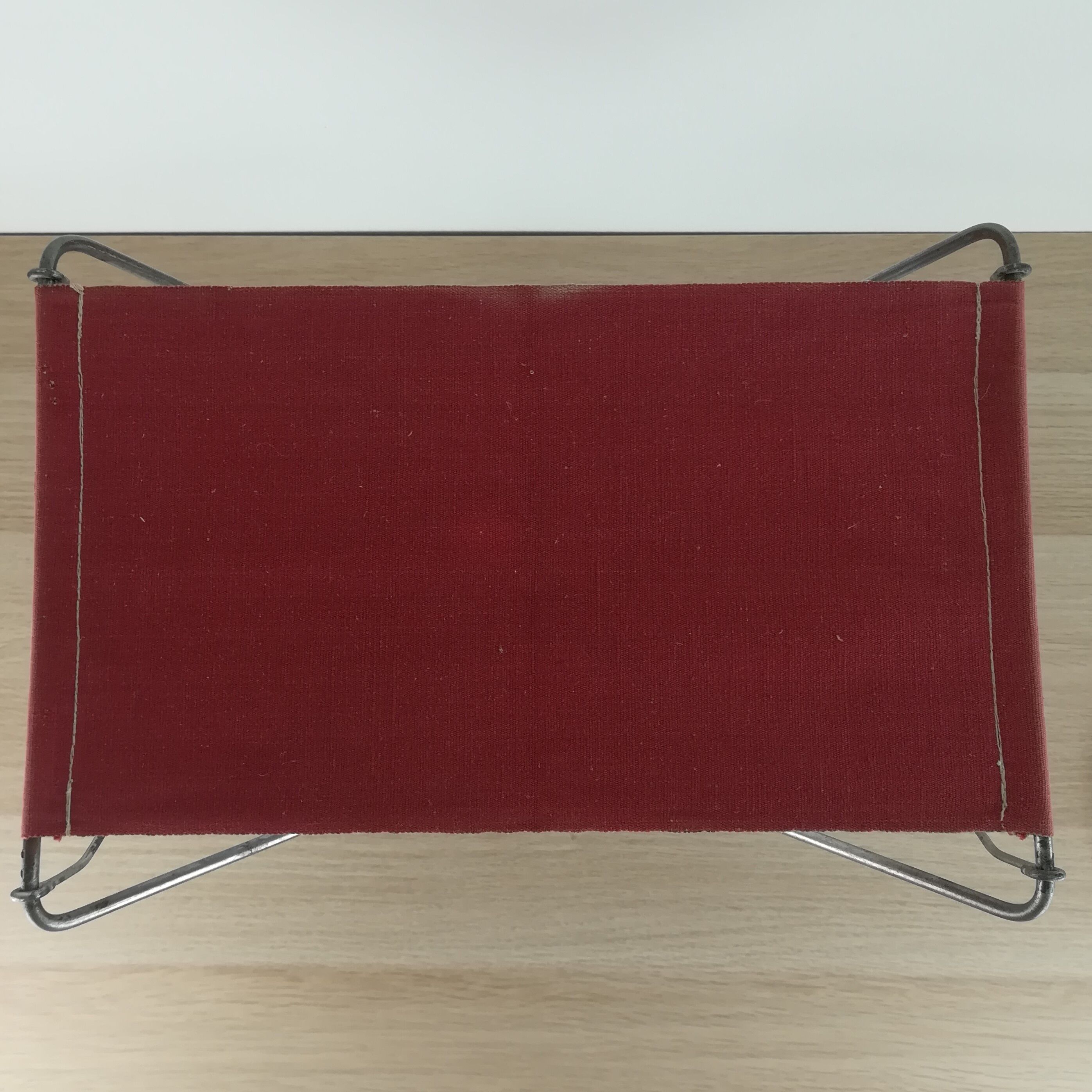 Folding camping seat