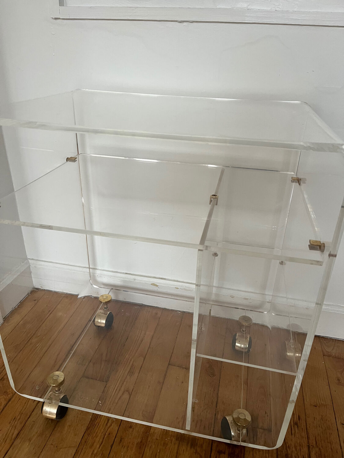 Rolling dessert trolley Plexiglas David Lange