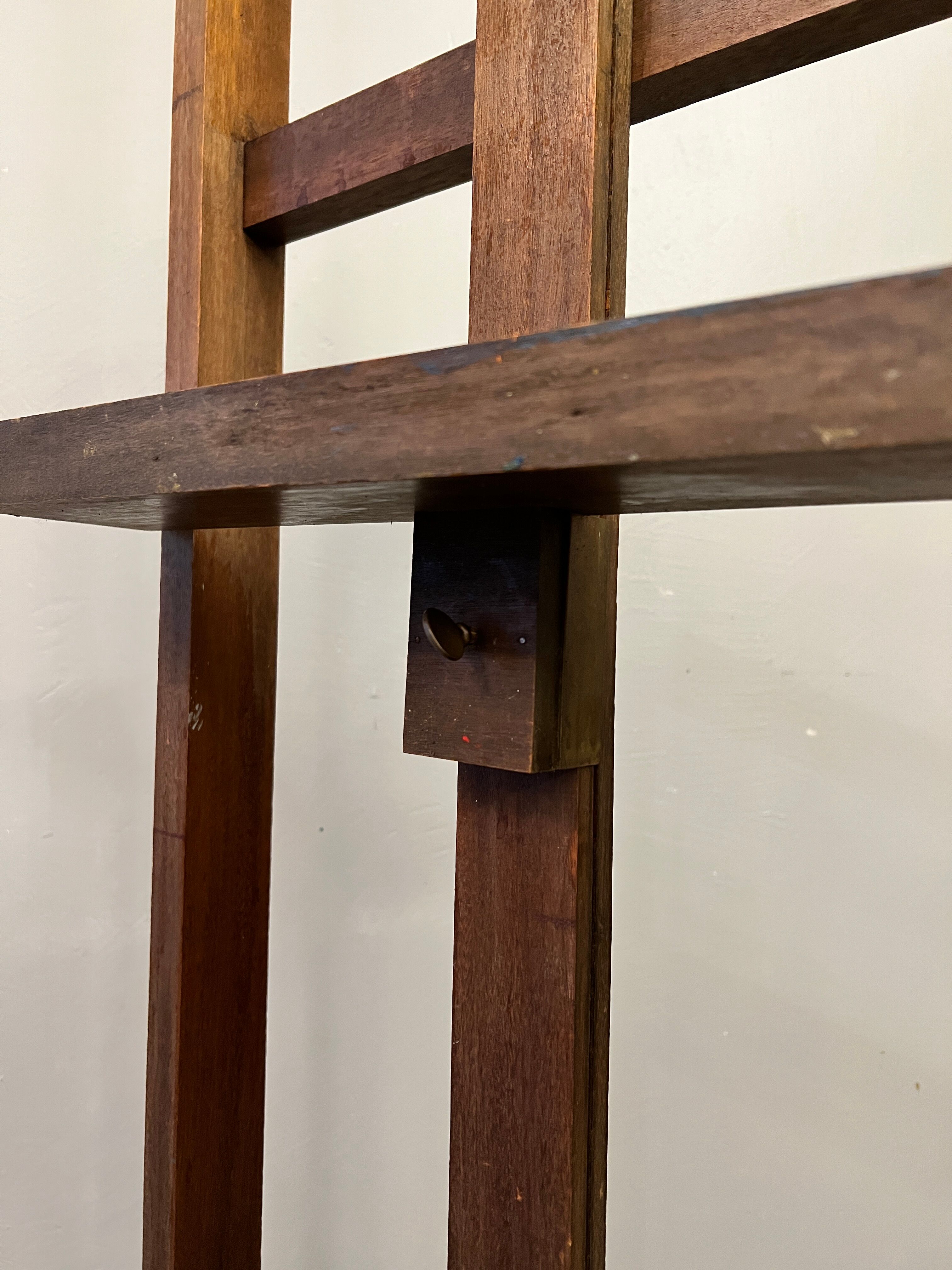 Easel of ancient painter