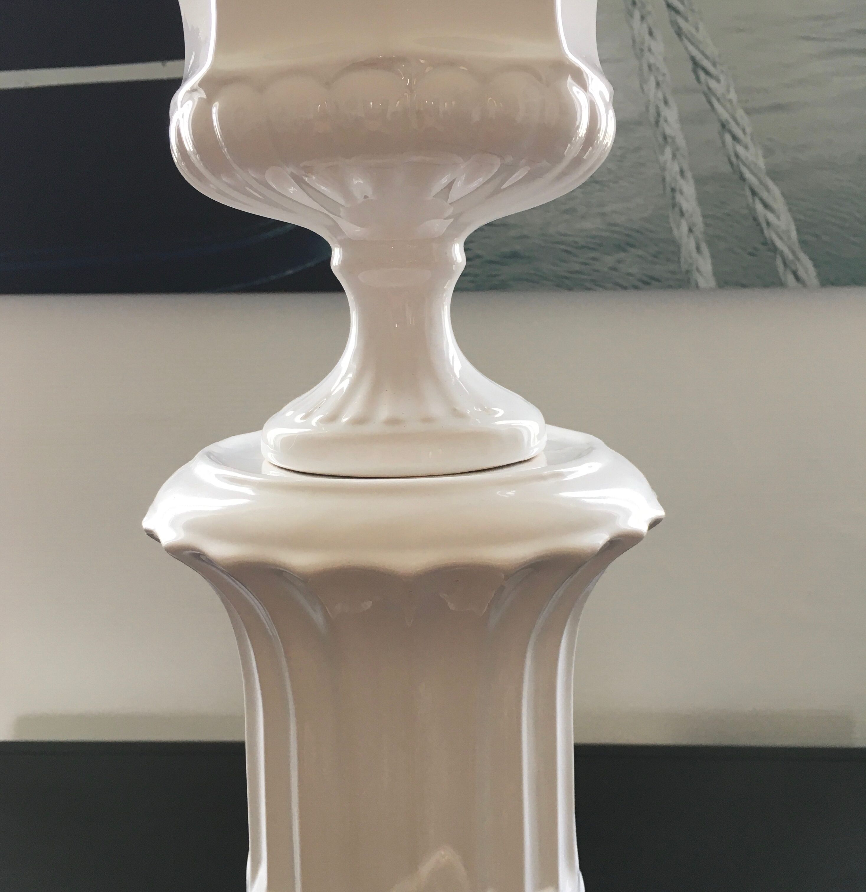 Earthenware column with floral decoration