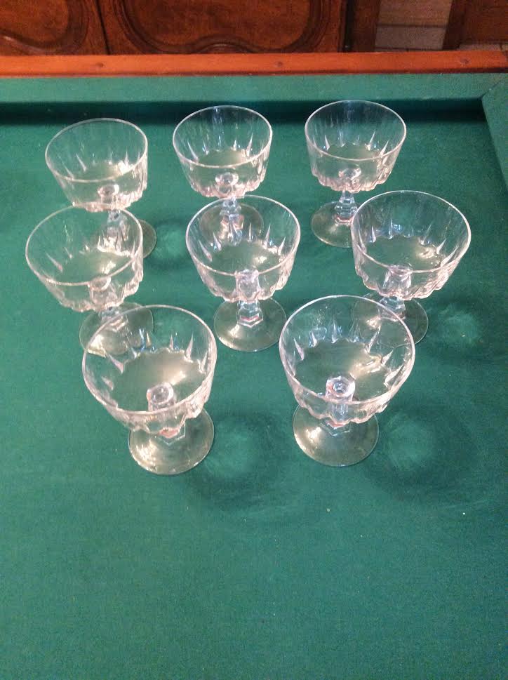 8 Crystal Cups