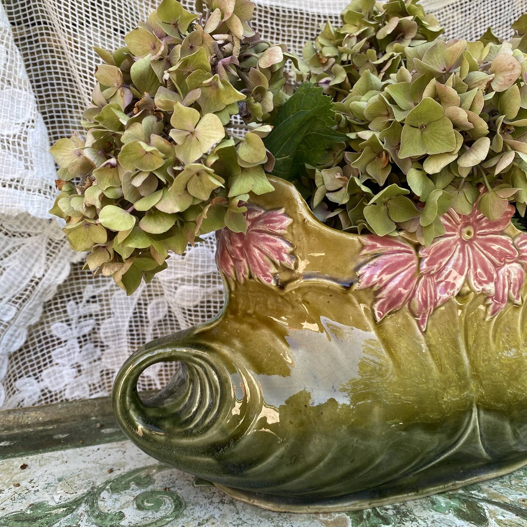 Art Nouveau slipware jardinière