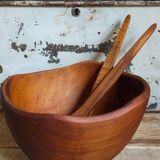 Teak bowl and its matching salad cutlery