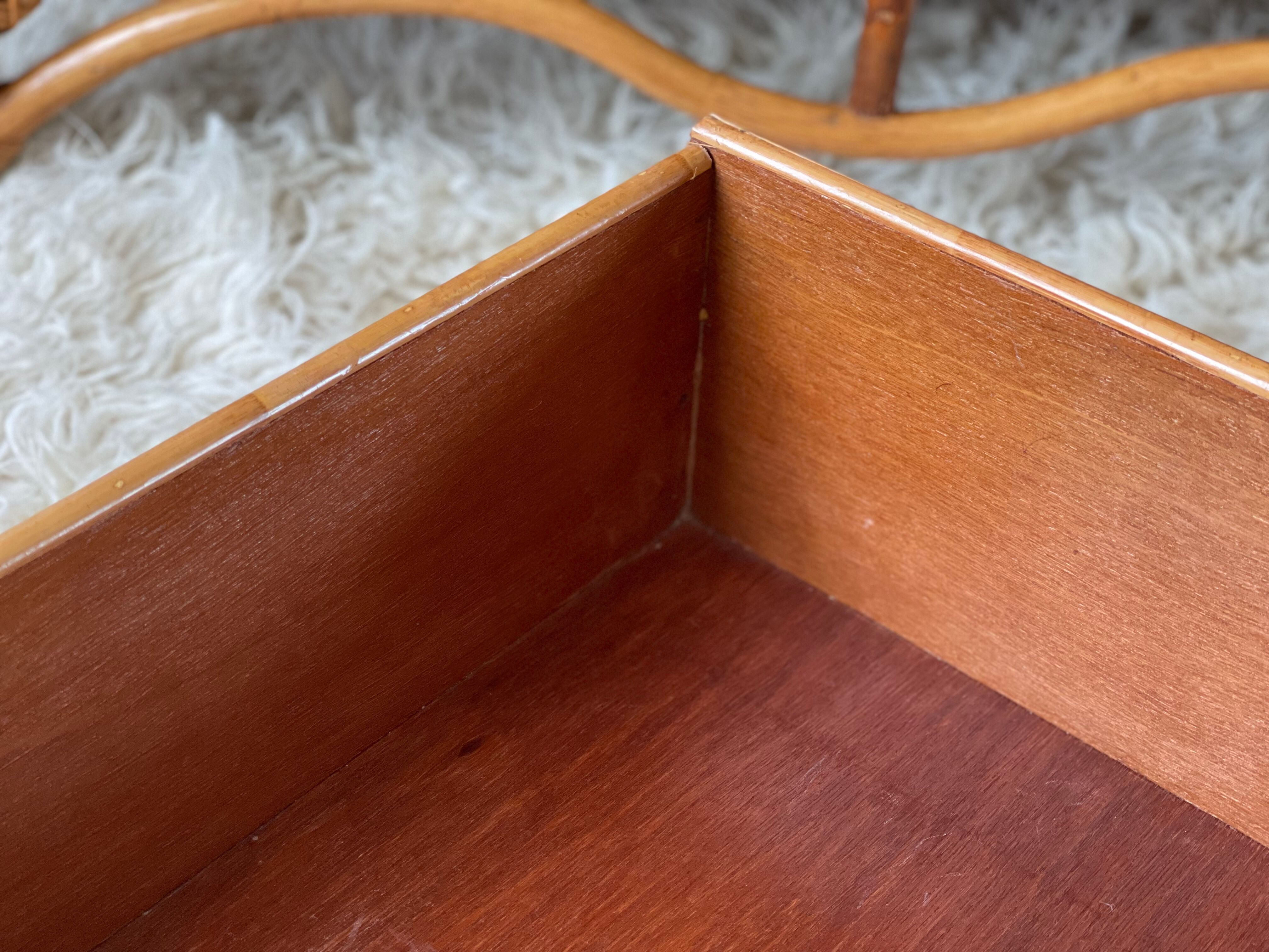 Commode vintage en rotin