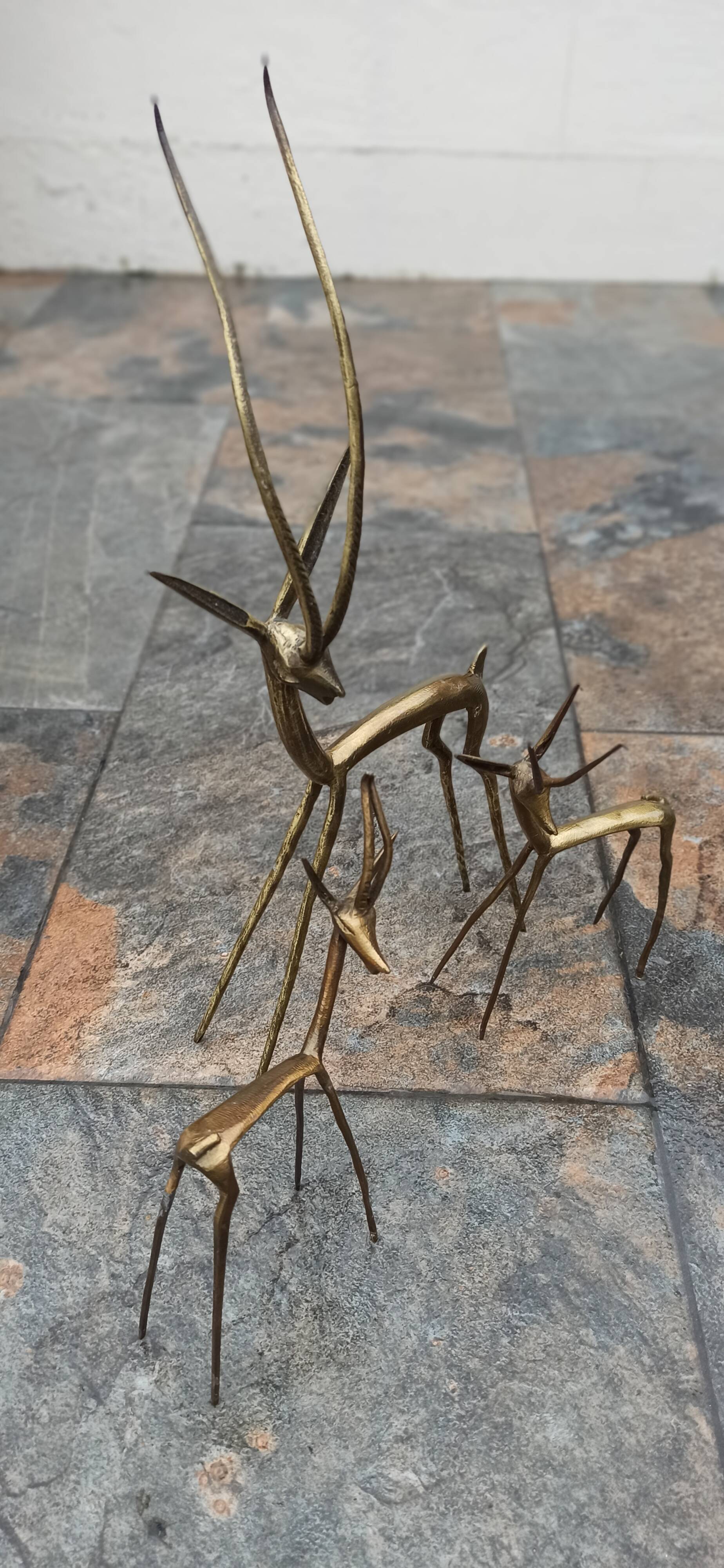 Trio d'antilopes en laiton