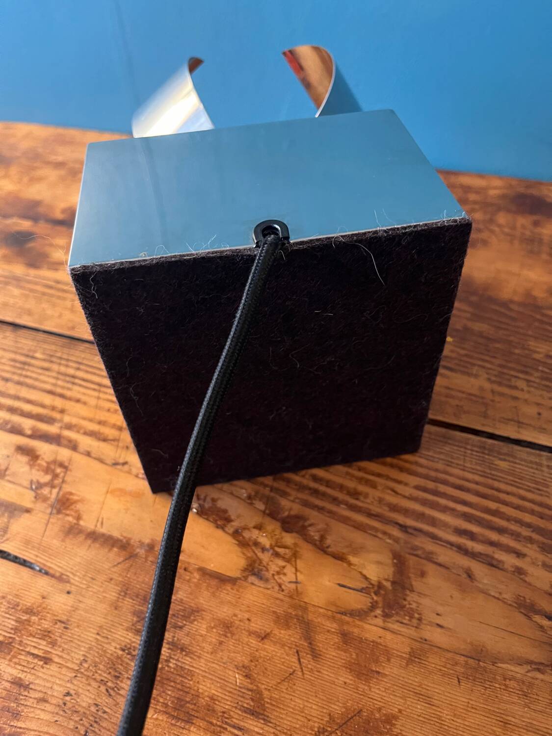 Space age table lamp