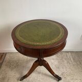 Table d’appoint ancienne sur roulettes en acajou et cuir