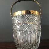 Bucket has golden ice val saint Lambert