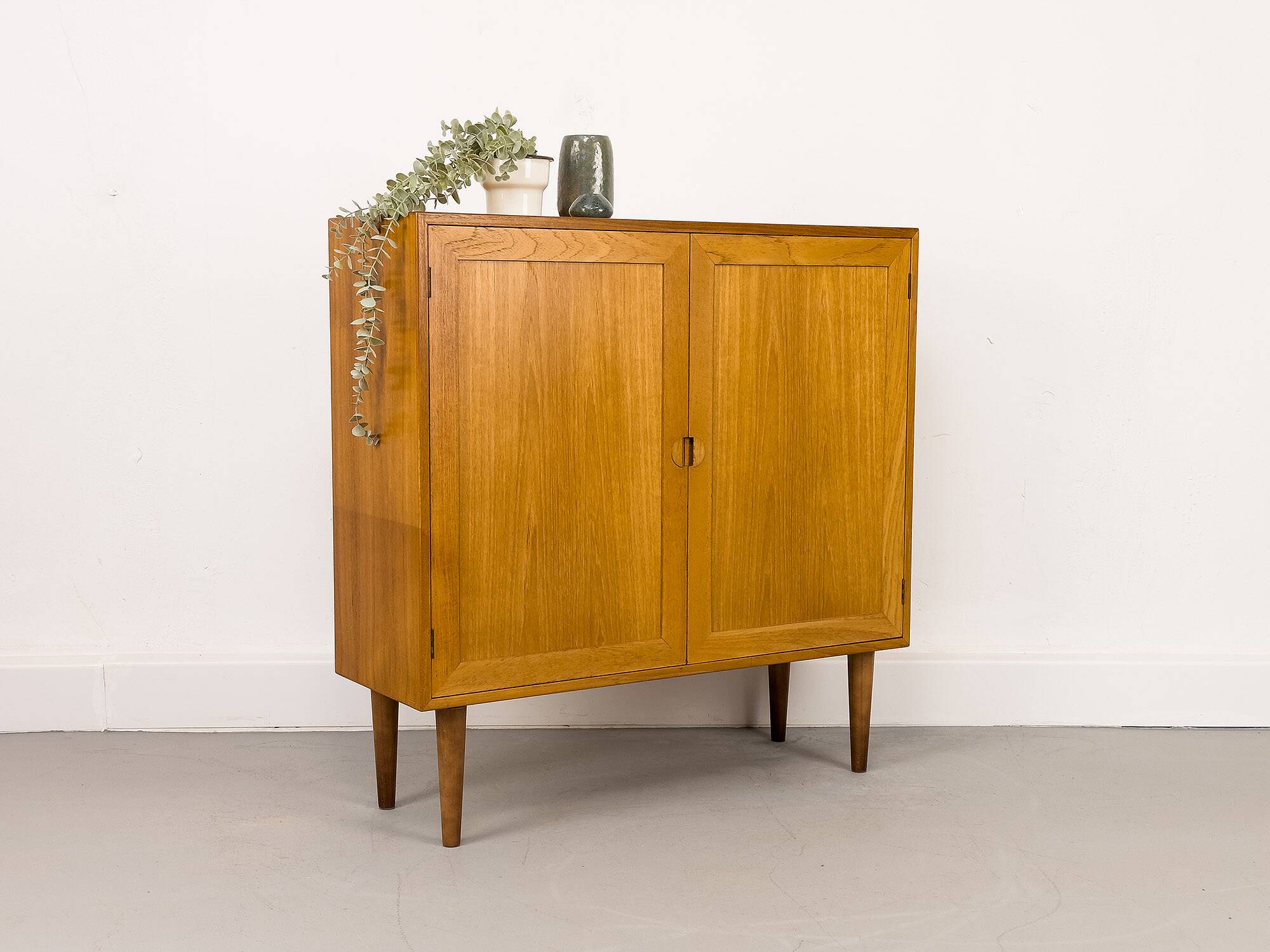 Danish Teak Cabinet by Hansen and Guldborg, 1970s
