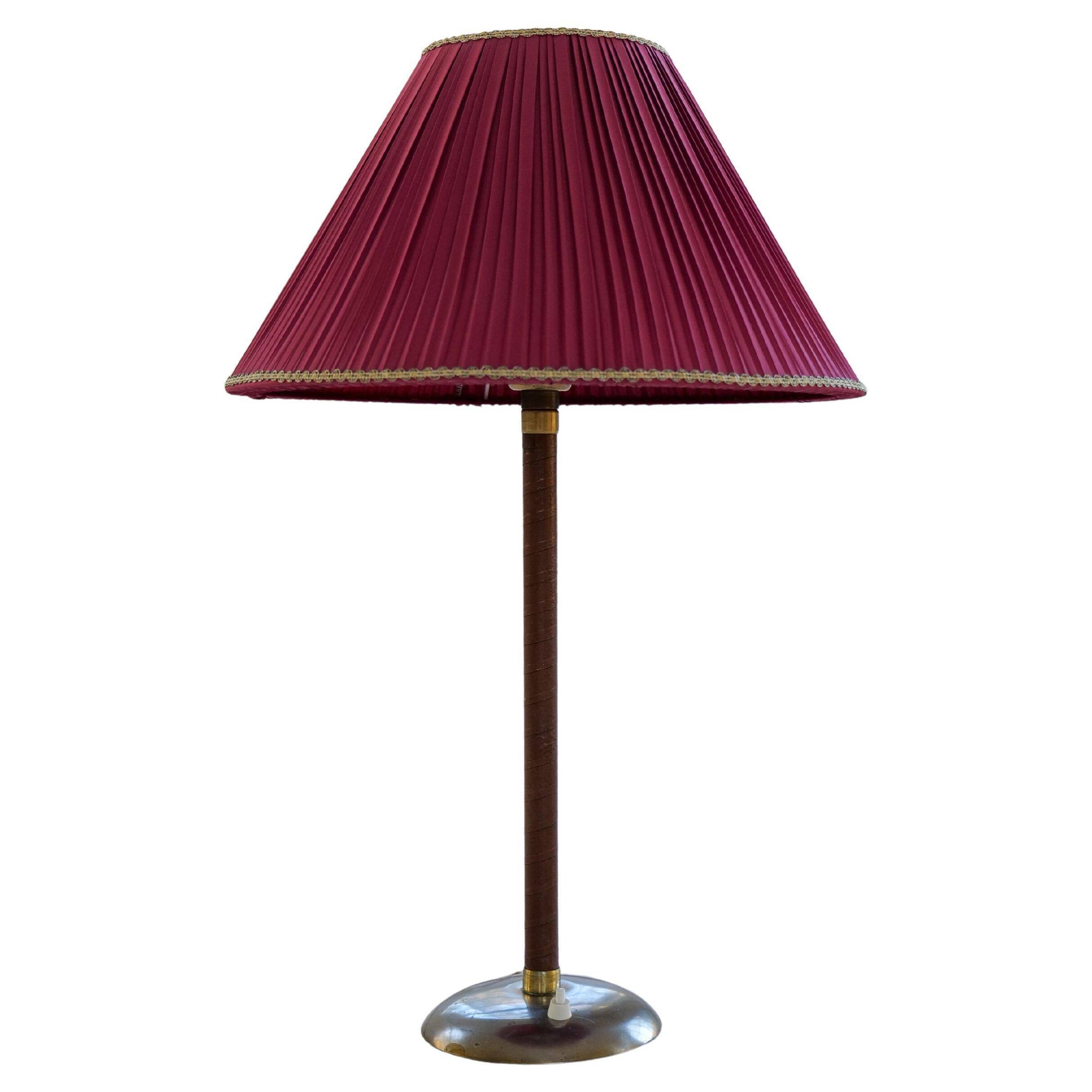 Art Deco table lamp made in Sweden, 1940s.