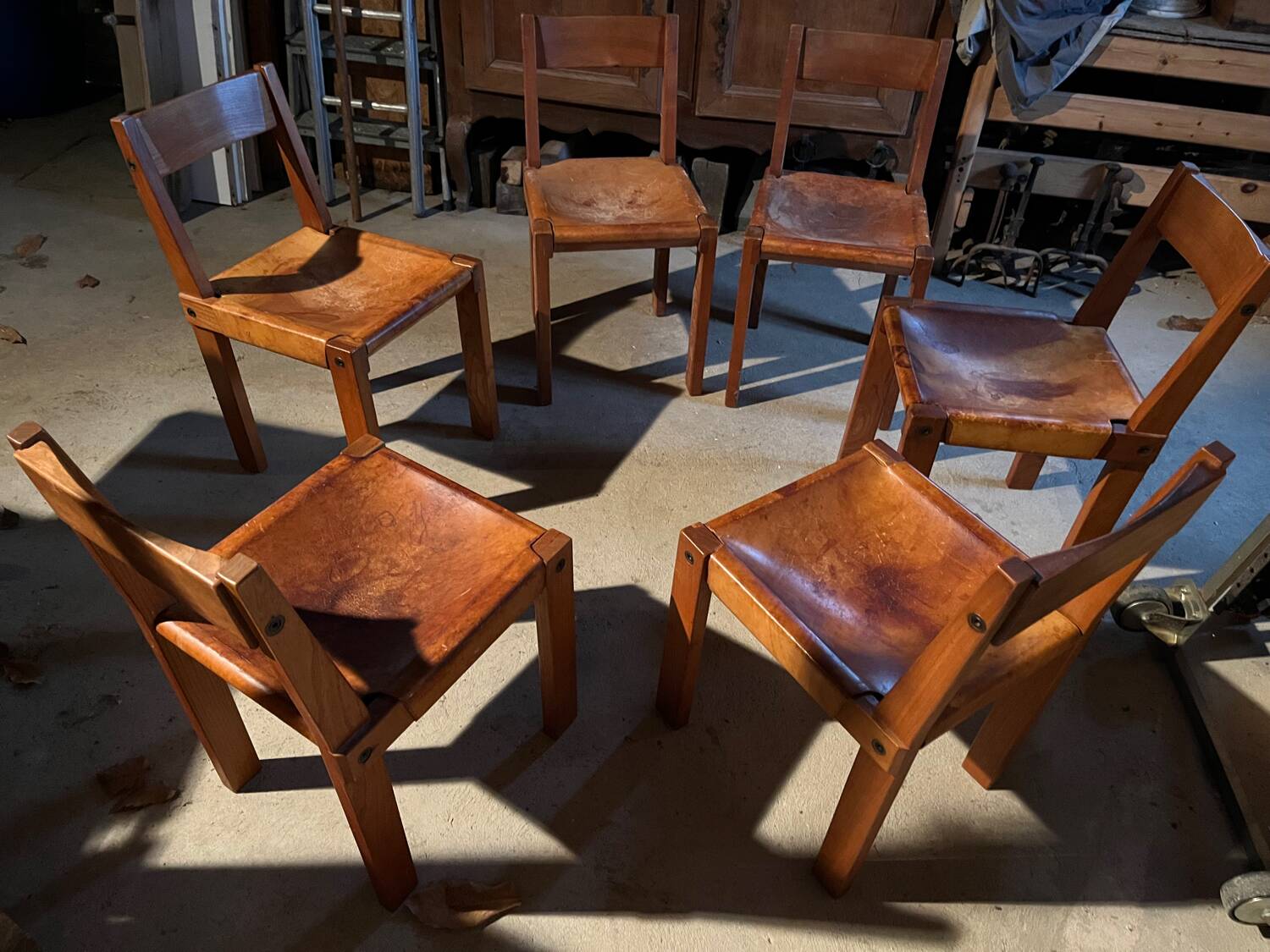 1 lot of 6 chairs by Pierre Chapo