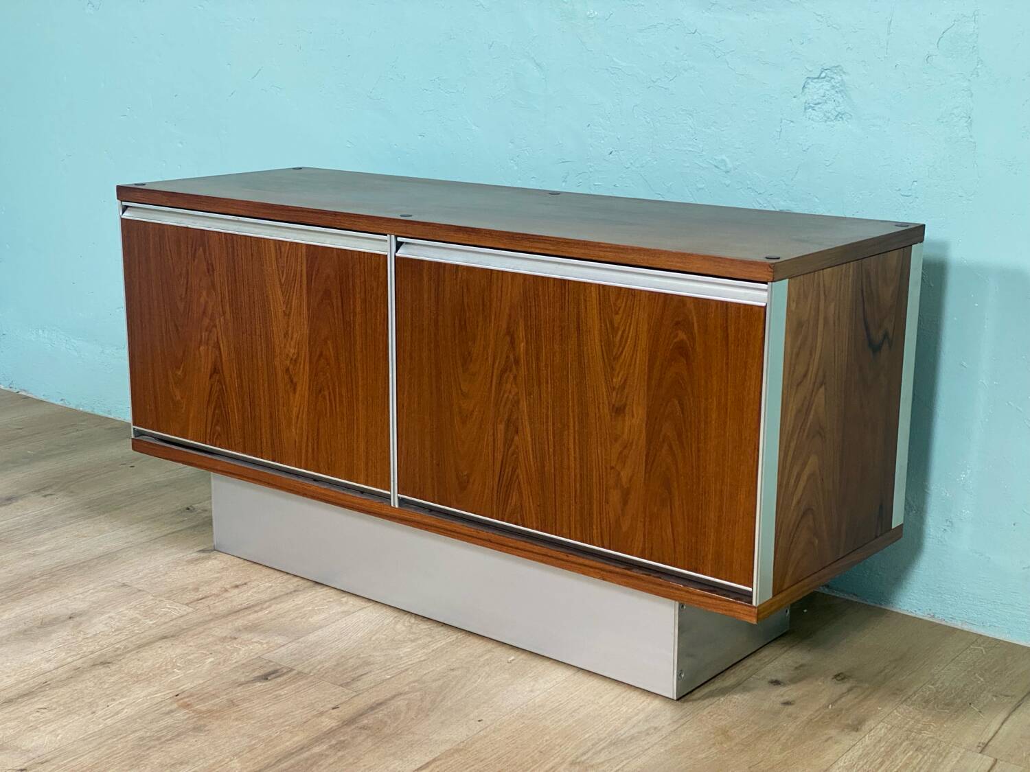 Small teak sideboard 70