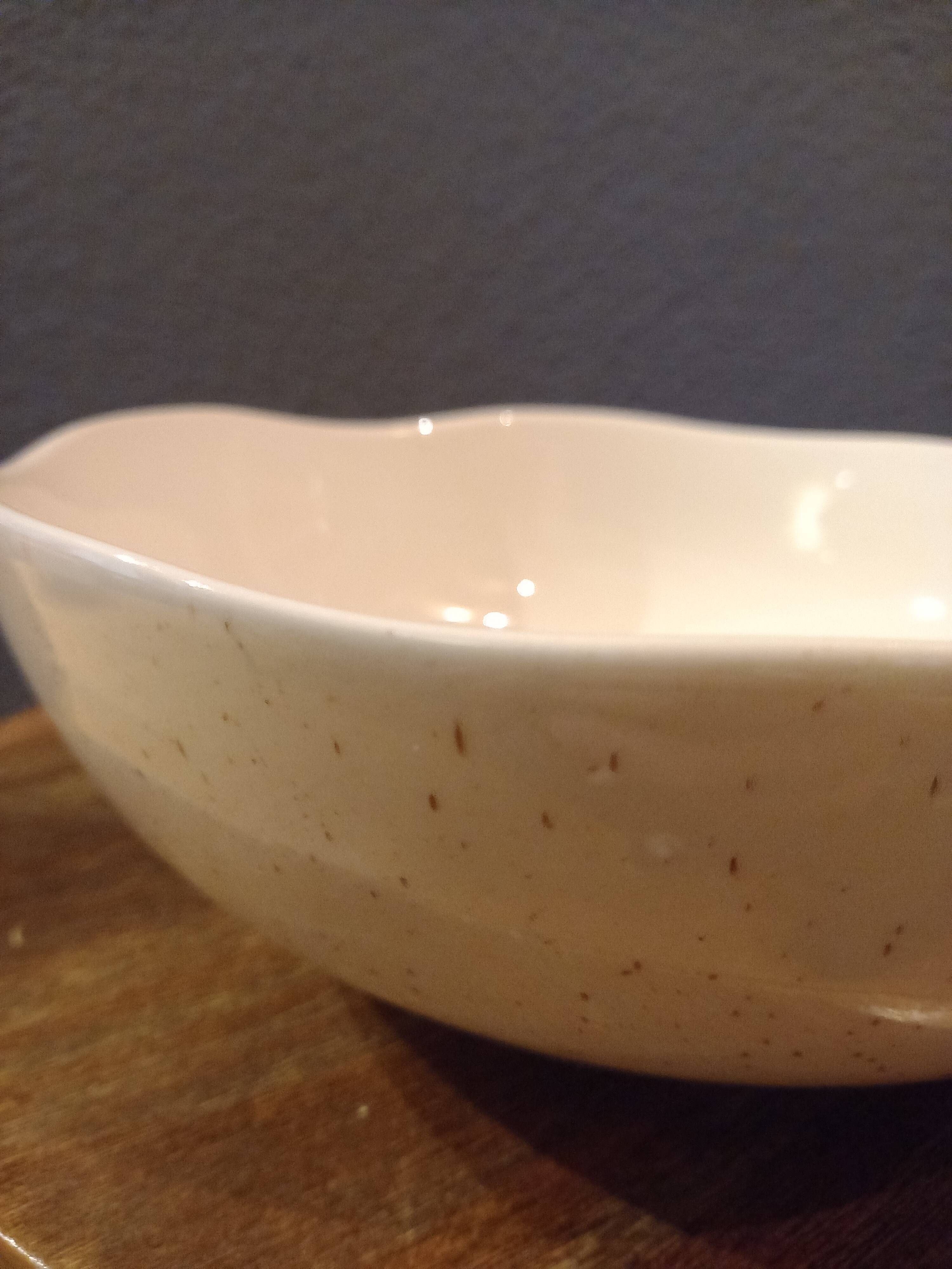 Dish in Barbier gres